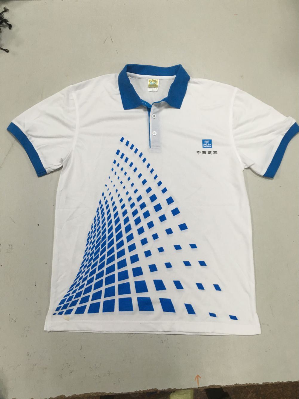 中國建筑工作服藍(lán)色拼花 中國建筑工作服藍(lán)色拼花